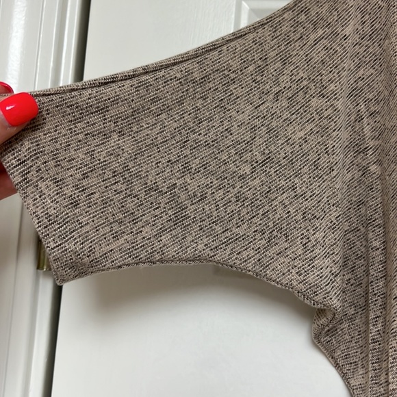 Acemi Top - Picture 2 of 4